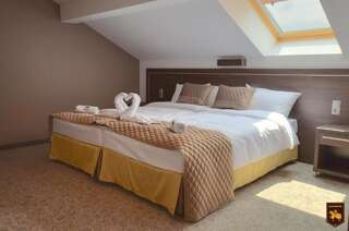Апарт-отели CTKiR Browar Probus Олава Двухместный номер с 1 кроватью и собственной ванной комнатой-1